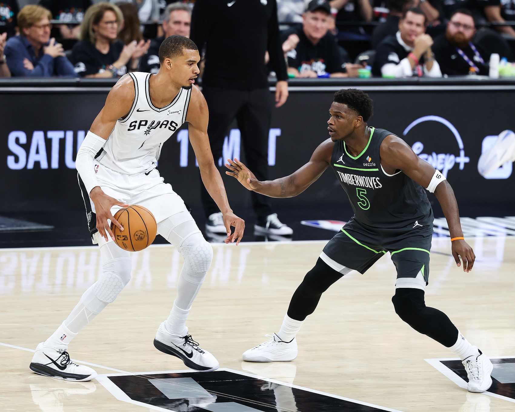 九游体育-NBA彩经：夺回主场优势 马刺客场擒下森林狼